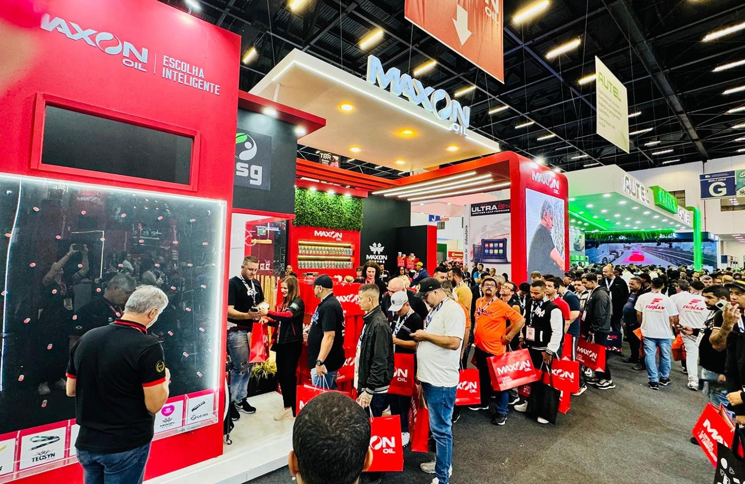 Estande Maxon Oil na Automec 2025